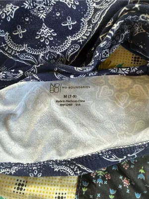 navy blue paisley bandana print sports bra w crisscross straps size 7-9 (small) thumbnail 3