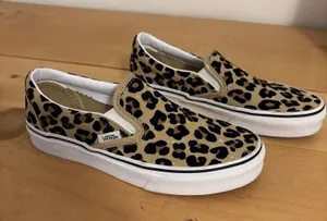 Vans Slip-On Shoe - Leopard thumbnail 1
