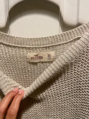 Hollister Sweater thumbnail 2