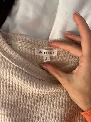 Blu Pepper crewneck thumbnail 2