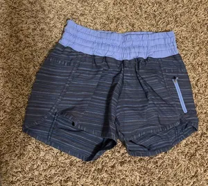 LuLuLemon Tracker Shorts Size 6 Gray Purple LIned Zip Pocket Elastic Waistband thumbnail 1