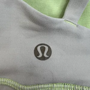 Lululemon Size 6 Energy Bra Medium Support Stretch B / C Cup Gray Lime Green thumbnail 7