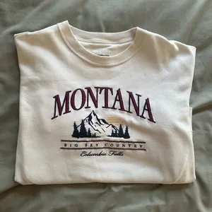 Abercrombie & Fitch White Montana Graphic Sweatshirt thumbnail 3