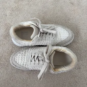 DV by Dolce Vita Sneakers thumbnail 2