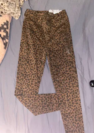 American Eagle Jeans thumbnail 1