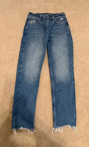 American Eagle Outfitters Blue Distressed Hem Women’s Mom Jeans thumbnail 1