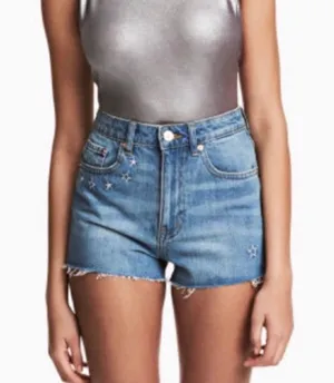 H&M X Coachella Star Print Jean Shorts thumbnail 2