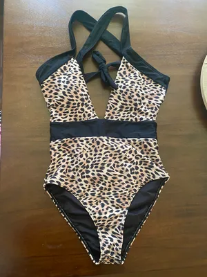 One-peice Bathing Suit thumbnail 1