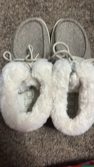 Fuzzy Hey Dude Shoes thumbnail 3