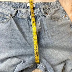H&M Button Fly Straight Leg Jeans Size 10 thumbnail 8