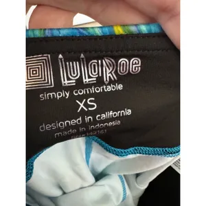 LuLaRoe Jade Peacock Feather Capri Leggings XS Blue Athletic Yoga Pants‎ NWT thumbnail 12