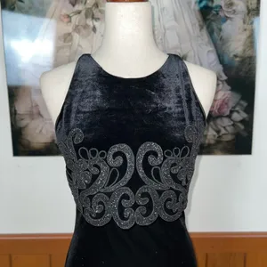 Gorgeous Vintage 90s Maurice’s Black Velvet Prom Gown! thumbnail 3