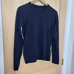 LULULEMON- Rest Less Pullover Midnight Navy Size 6 thumbnail 3