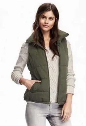 Old Navy High Neck Thick Heavyweight Puffer Vest Women’s size Large Streetwear thumbnail 1