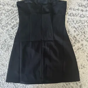 NWT Charcoal Suki Mini Dress Black Size 6 thumbnail 6