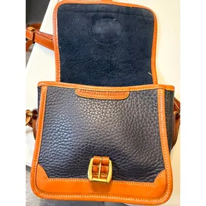 Vintage Y2K DOONEY & BOURKE Tan & Navy Pebbled Leather Crossbody thumbnail 8