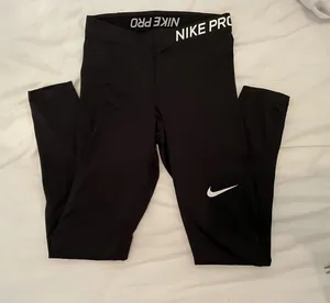 Nike Pro Leggings thumbnail 1