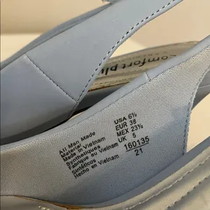 Comfort Plus by Predictions Light Blue Slingback Heels Size 6.5 thumbnail 4