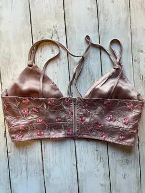 Nasty Gal Embroidered Blush Pink Floral Camisole Bralette Size 4 thumbnail 3