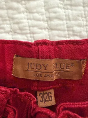 Judy Blue Garmet Dyed Deep Red Boyfriend/ Jogger Jeans Drawstring Waist NWT Fall thumbnail 9