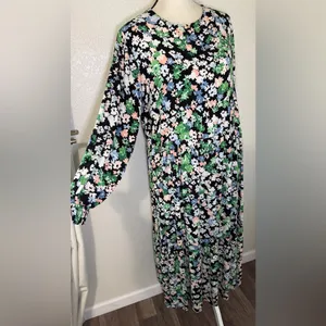 H&M Floral Maxi Dress, Size M‎ thumbnail 3
