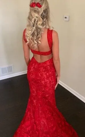 Red Rose Prom Dress thumbnail 4