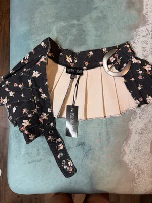 Dolls kill belt skirt  thumbnail 2