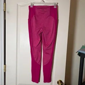 The North Face Pink Leggings. Size Medium. Excellent Condition thumbnail 2