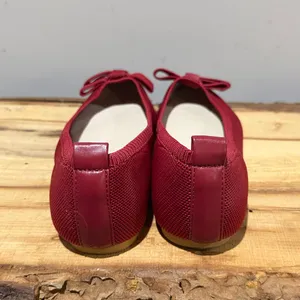 Ruby Red Tahari Ballet Slippers Flats Bow Detail Athens Size 9 A27‎ thumbnail 4