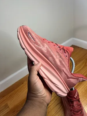 Hoka One One Clifton 9 “Pink” 1127896 RERT Size 10.5W B NO BOX thumbnail 11