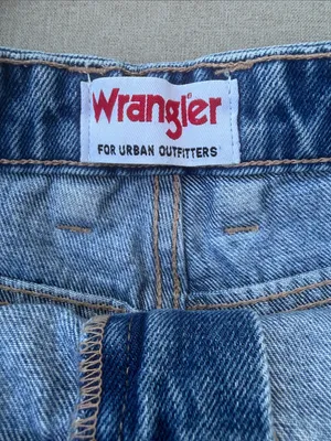 Wrangler denim shorts HI BELLS size 30 thumbnail 4