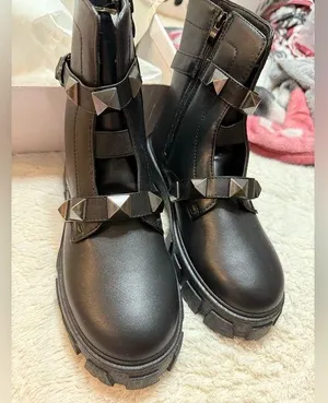 Black Studded Women's Boots Size 8 thumbnail 1