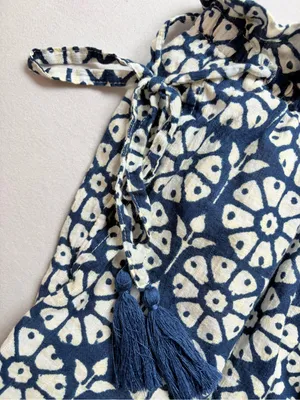 Roller Rabbit x Target L Daisy Floral Navy Side Tie Cotton Shorts thumbnail 11
