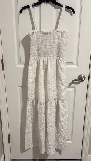 Papermoon Ivory/White Textured Maxi Dress thumbnail 1