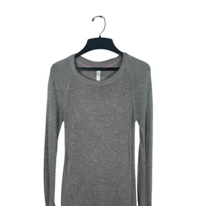 Lululemon Cashmere Blend Sweater Tunic Gray Size 2 Lightweight Thumbholes thumbnail 3