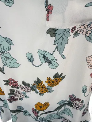 Maurices Floral Print Short Sleeve Blouse - Size M thumbnail 2