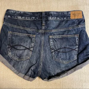 Abercrombie & Fitch Jean Shorts thumbnail 2