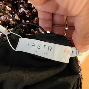 ASTR The Label Medium Rose Pink Sequin Mini Dress Strappy Party Cocktail New thumbnail 6