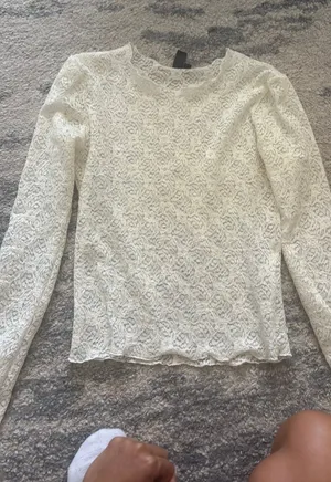 Windsor Long Sleeve Lace Top thumbnail 1