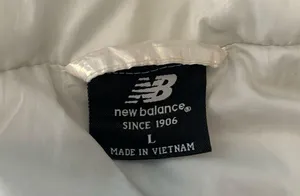 COPY - New Balance Women’s Iridescent Puffer Jacket thumbnail 5