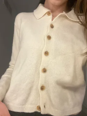 Brandy Melville Sweater thumbnail 2