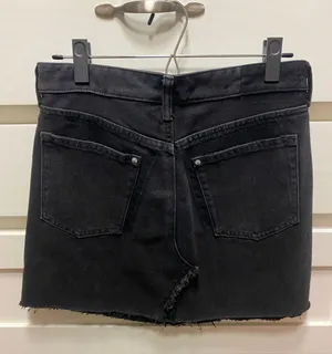 H&M Black Mini Jean Skirt thumbnail 2
