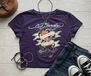 Ed Hardy‎ Navy Broken Hearts and Fairytales Graphic Baby Tee Crop Medium thumbnail 1