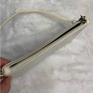 COACH Off White Wristlet thumbnail 4