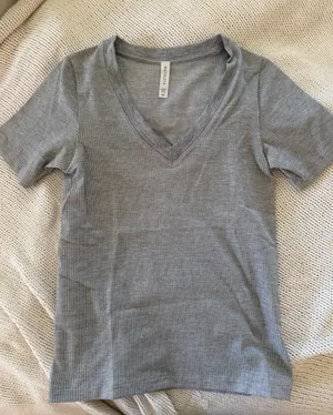 Athleta Women’s Top thumbnail 1