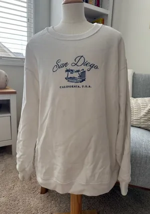 Hollister White "San Diego" Graphic Crewneck Sweater thumbnail 1