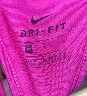 Nike Dri-FIT Hot Pink Racerback Athletic Tank Top size Medium thumbnail 4