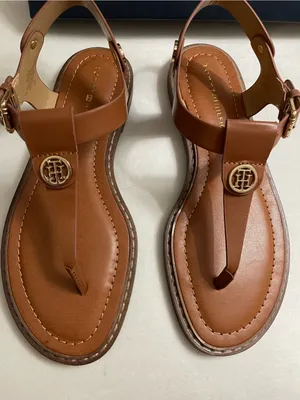 Tommy Hilfiger NIB Bennia Flat Thong Brown T-Strap Logo Sandals Shoes Size 6.5 thumbnail 12