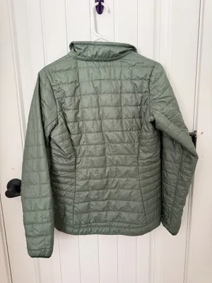 Women’s Nano Patagonia Puff Jacket thumbnail 2