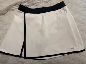 Alo Yoga Airbrush Streamlined Skirt thumbnail 4